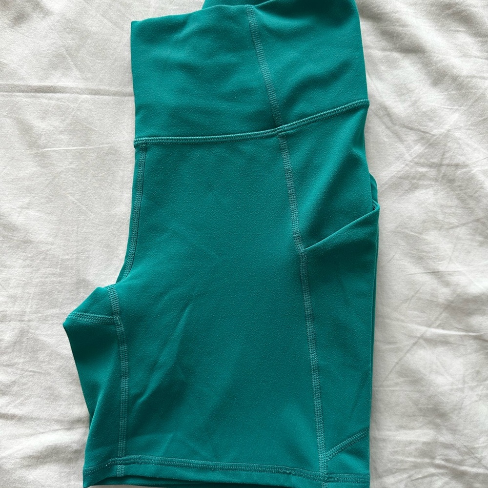 Fabletics Oasis 6” Shorts in Teal